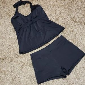 Venus womens 2 piece swimsuit NWOT
